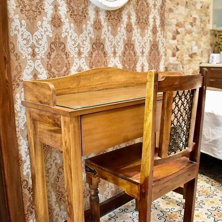 City Centre Pied-A-Terre Near Food Market And Walking Distance To Bus Terminus Βαλέτα Εξωτερικό φωτογραφία