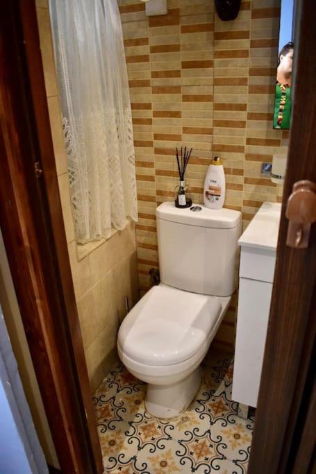 City Centre Pied-A-Terre Near Food Market And Walking Distance To Bus Terminus Βαλέτα Εξωτερικό φωτογραφία